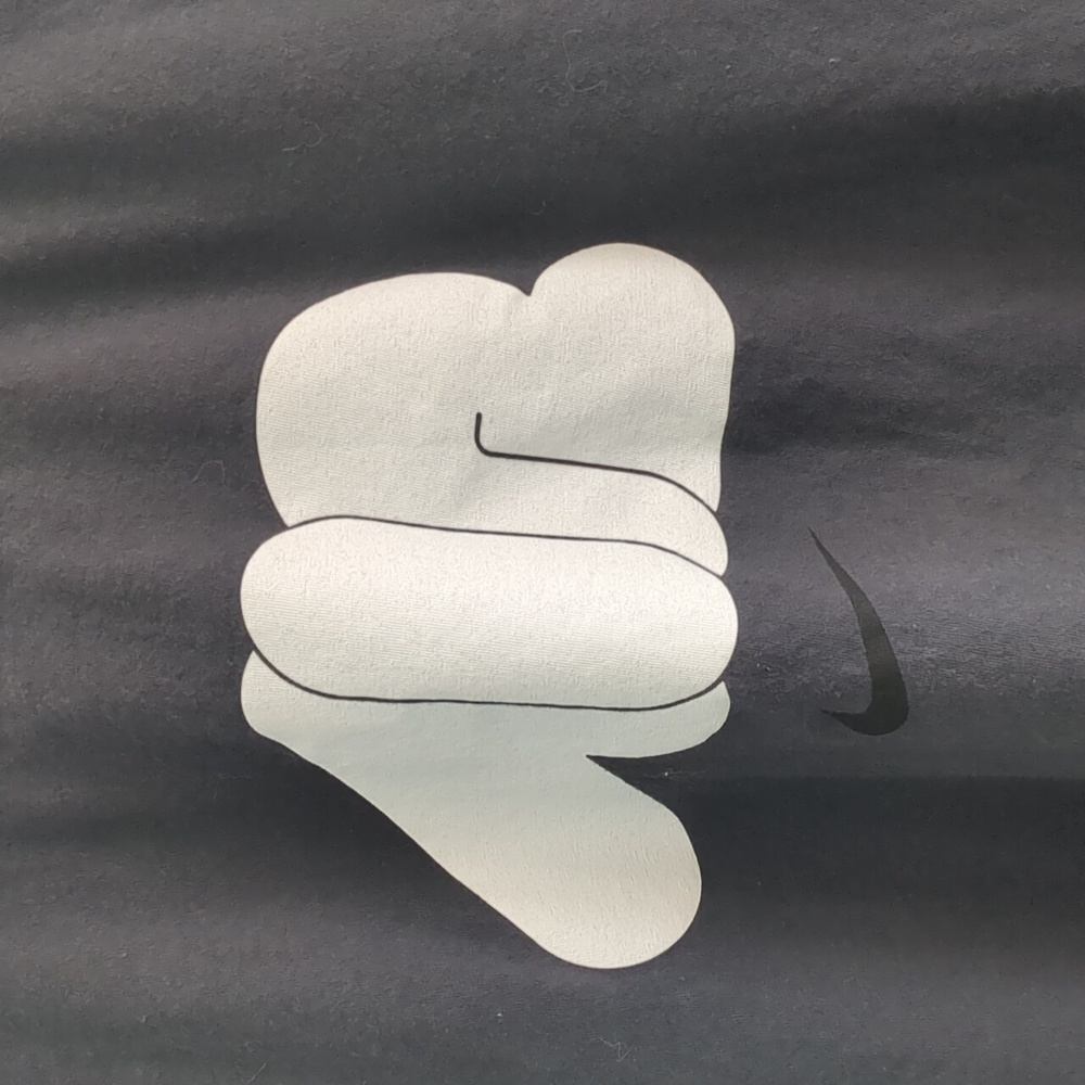 Nike air swoosh tshirt - Picture 1 of 3